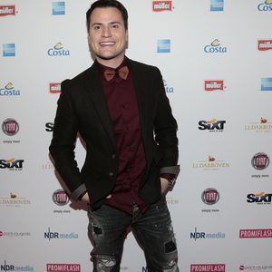 Pretty in Pink: Rocco Stark färbt sich die Haare rosa