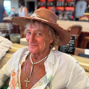 Sir Rod Stewart feiert seinen 80. Geburtstag auf Luxusjacht