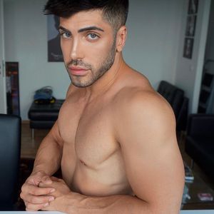 "Prince Charming"-Single verschlief Festnahme von Ex-Freund