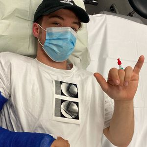 Autsch! Netz-Star Roman Lochmann hat sich den Arm gebrochen