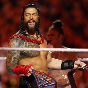 Bloodline-Comeback: Roman Reigns wieder mit Familie im Ring