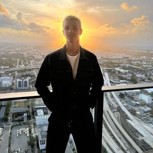 Nächste Beauty: Steht Romeo Beckham auf eine Promitochter?