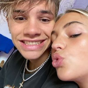 "Süßestes Mädchen": Romeo Beckham teilt Couple-Pic mit Mia