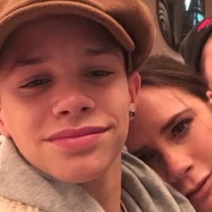 Romeo Beckham wird 21: Seine Mama Victoria teilt süße Bilder