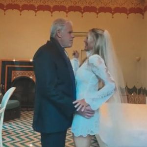"Hellboy"-Star Ron Perlman hat seine Allison geheiratet!