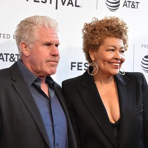 Ist "Hellboy"-Star Ron Perlman schon offiziell geschieden?