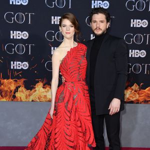 GoT-Daenerys & Jon Snow als Team? Backstage funktioniert's!