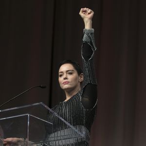 Wegen Drogenbesitzes: Haftbefehl gegen Rose McGowan!