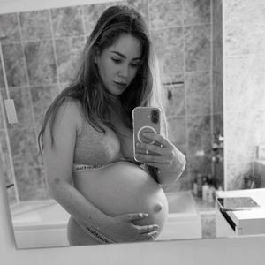 "Game of Thrones"-Star Roxanne Mckee wird erstmals Mutter