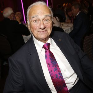 Comedy-Ikone Roy Hudd ist im Alter von 83 Jahren verstorben