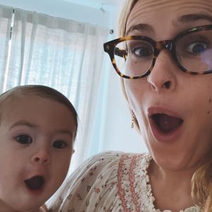 Zum Geburtstag: So niedlich posiert Rumer Willis mit Tochter