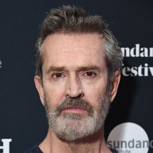 "Emily in Paris"-Aus: Wurde Rupert Everett etwa gefeuert?
