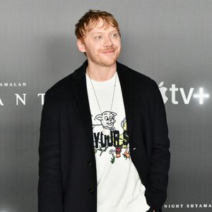 Rupert Grint mit Freundin und Baby durch London unterwegs