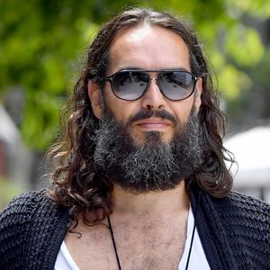 Russell Brand stolz: Heute ist er 17 Jahre drogenfrei!