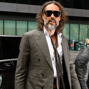 Vergewaltigungsprozess: Russell Brand fühlt sich "gesegnet"