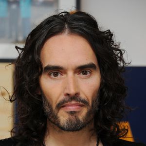 Jubiläum: Katy Perrys Ex Russell Brand seit 19 Jahren clean