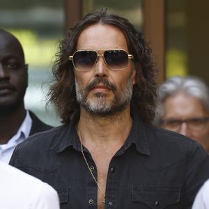 Vergewaltigungsklage: Russell Brand auf Kaution freigelassen