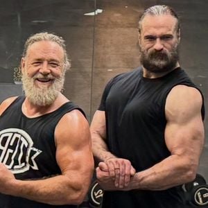 Viel abgespeckt: Russell Crowe überrascht mit Muskel-Look
