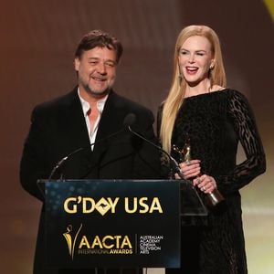 Russell Crowe gibt Nicole Kidman nach ihrer Trennung Halt