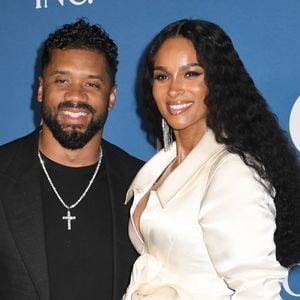 Im TV: Russell Wilson und Ciara deuten Baby Nummer fünf an