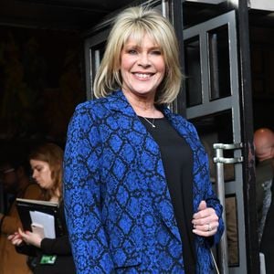 Ruth Langsford steckt nach Trennung in der Warteschleife