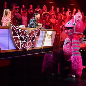Rea enttäuscht: "The Masked Singer"-Monstronaut nicht geübt?