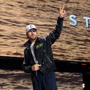 Erste Einblicke in Ryan Goslings neuen "Star Wars"-Streifen