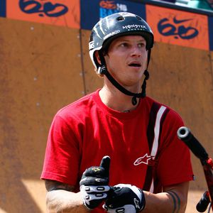 Nackt und bewaffnet: BMX-Profi Ryan Guettler wurde verhaftet