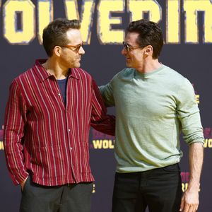 Ryan Reynolds und Hugh Jackman mischen jetzt K-Pop-Szene auf