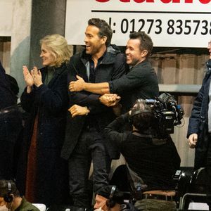 Premiere: Ryan Reynolds im Stadion seines eigenen Vereins