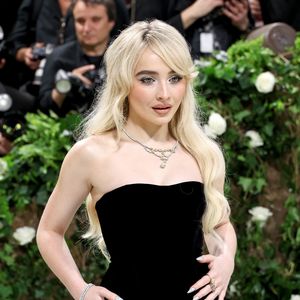 Sabrina Carpenter im GNTM-Finale: Die Fans haben Mitleid