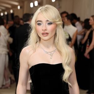 Sabrina Carpenter wegen PTBS-Verharmlosung in der Kritik