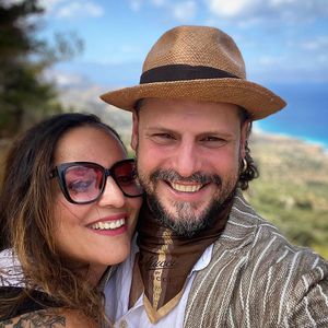 Manuel Cortez macht seiner Saina eine süße Liebeserklärung