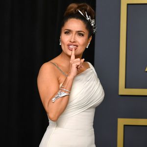 Deshalb sieht Salma Hayek mit 54 immer noch so knackig aus