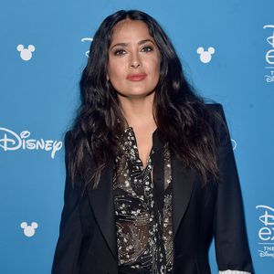 Wie eine 20-Jährige: Salma Hayek (53) sieht total jung aus!