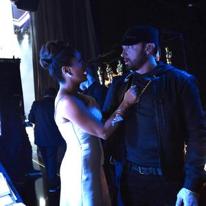 Ups! Salma Hayek schüttete bei Oscars Wasser über Eminem