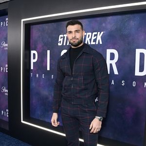 Nach Gerüchten um Britney: Sam Asghari posiert auf Premiere