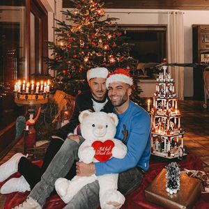 Mit Freund Sam: BiP-Rafi feiert erstes Mal Weihnachten