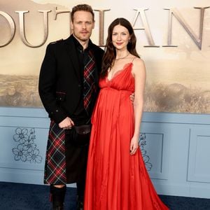 Mit Kilt und Robe: "Outlander"-Finale feiert Premiere in NYC