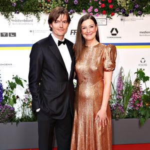 Sam Riley schwärmt von seiner Ehefrau Alexandra Maria Lara