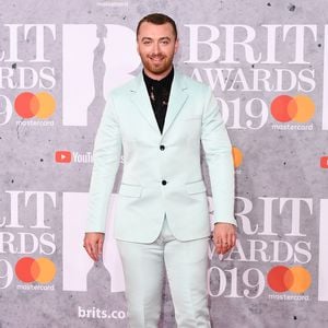 Wie schön! Sam Smith überrascht Bräute auf ihrer Hochzeit