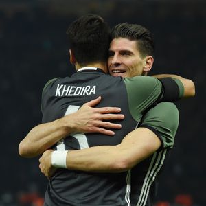 Sami Khedira reagiert im Netz auf Mario Gomez' Karriereende