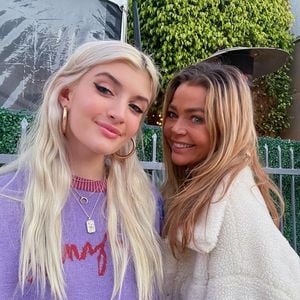 Posieren Denise Richards und Tochter zusammen auf OnlyFans?