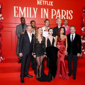 Netflix-CEO macht Hoffnung auf "Emily in Paris"-Staffel 6