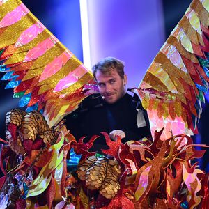 Sie wussten von Samuel Kochs "The Masked Singer"-Teilnahme!