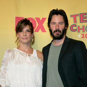 Verguckt in Keanu Reeves? Sandra Bullock gibt Flirt zu