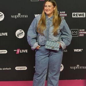 SelfieSandra will nicht mit Schwester Alex zusammenleben