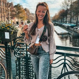 Sollte Sandra Sicoras Partner in der Öffentlichkeit stehen?