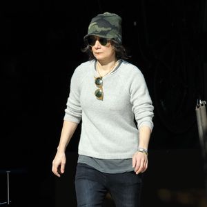 Nach Trennung: Sara Gilbert schon ohne Ehering unterwegs!