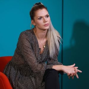 Einsam unterm Baum: Sara Kulka aß Tütensuppe an Heiligabend